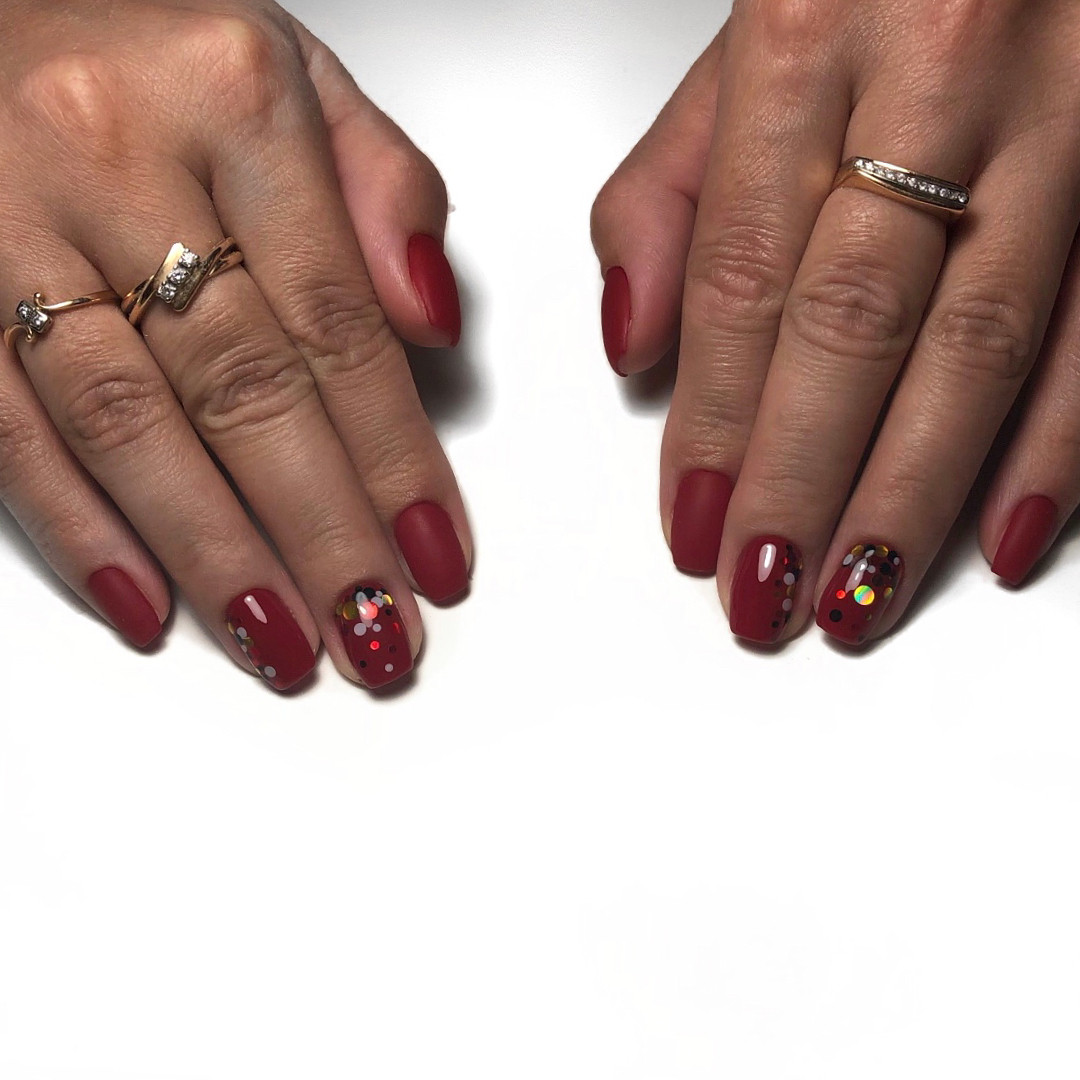 Матовий манікюр з дизайном, фото - Нігтьова студія Nails Bar Studio