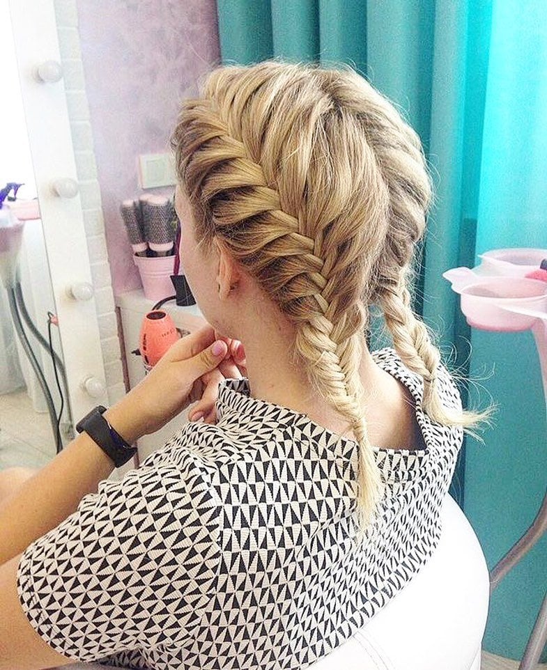 Укладка волосся плетіння світле, фото - Студія краси BonBon