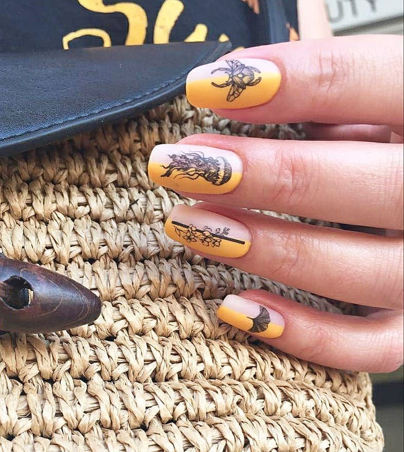 Маникюр на короткие ногти с рисунком желтый, фото - Студия красоты Waves Beauty Lounge