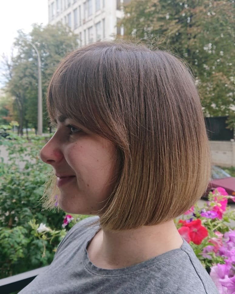 Стрижка на середнє волосся каре боб, фото - Студія краси Hairlabfamily