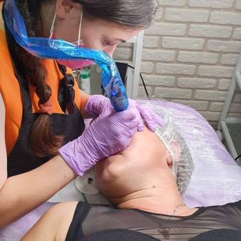 Это самый приятным момент , я медитирую когда напыляю. Иногд