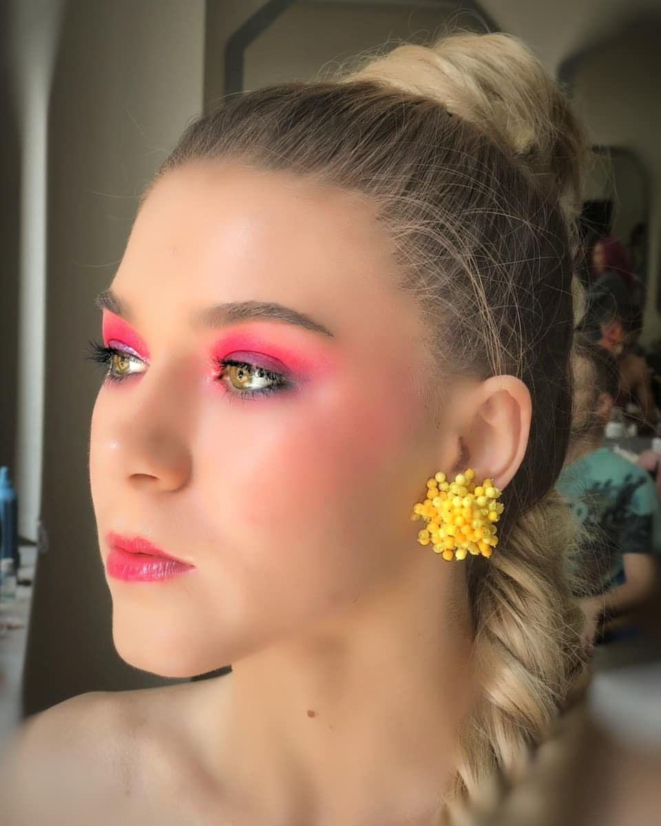 Макияж глаз яркий необычный, фото - Студия красоты Make-up & Nails