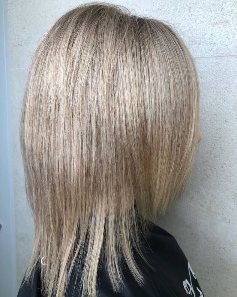 Стрижка на середнє волосся жіноча градуйована, фото -  MFL Spa & Beauty Salon