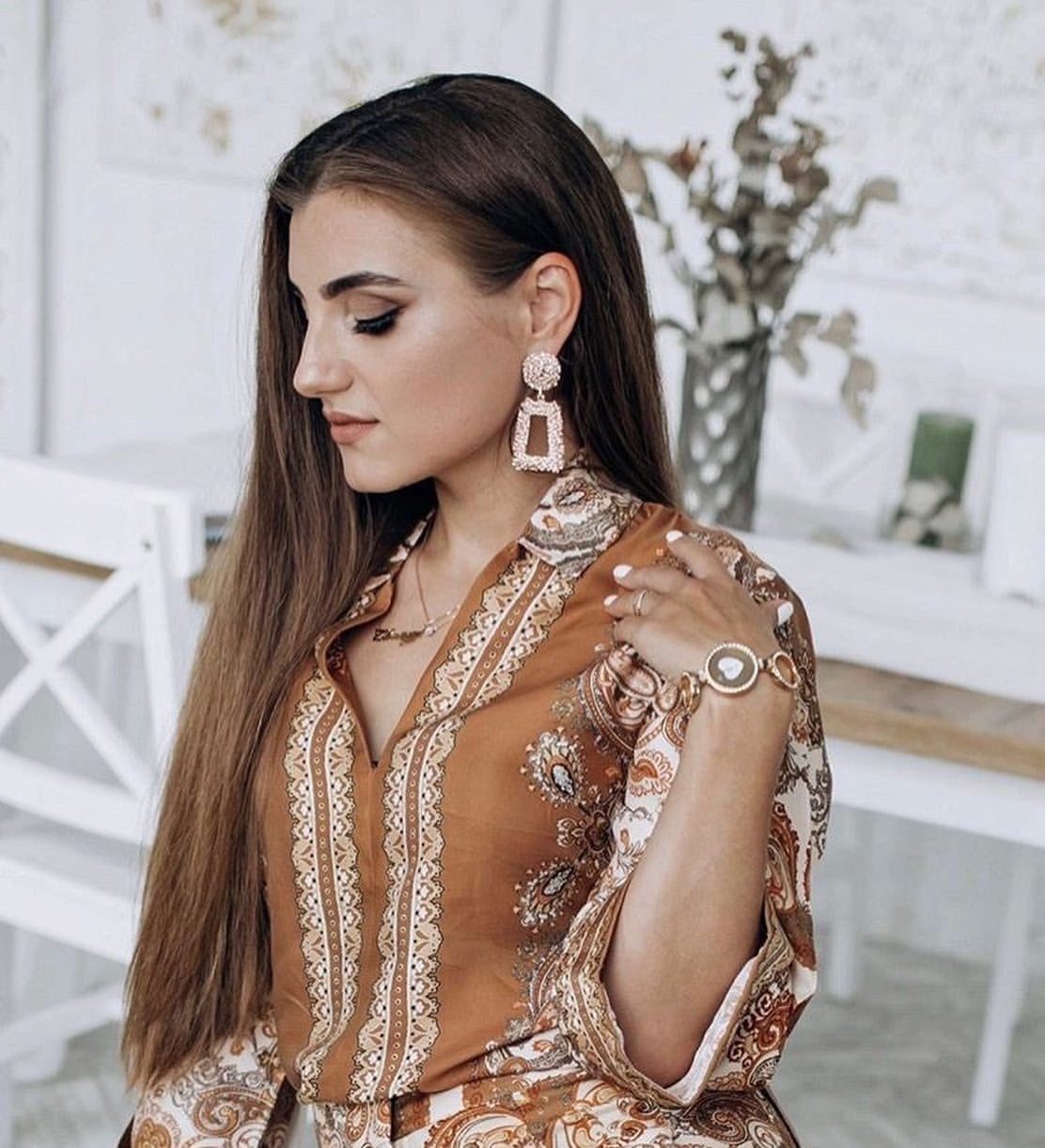 Фотосесія вдома стильна портретна, фото - Студія краси Royal Beauty Club