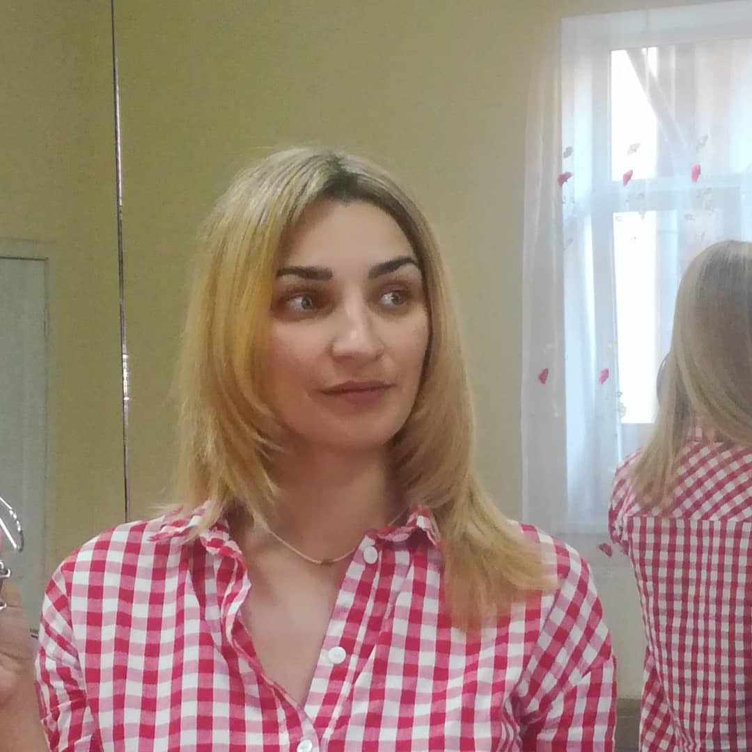 Стрижка на средние волосы женская многослойная, фото -  Beauty Style