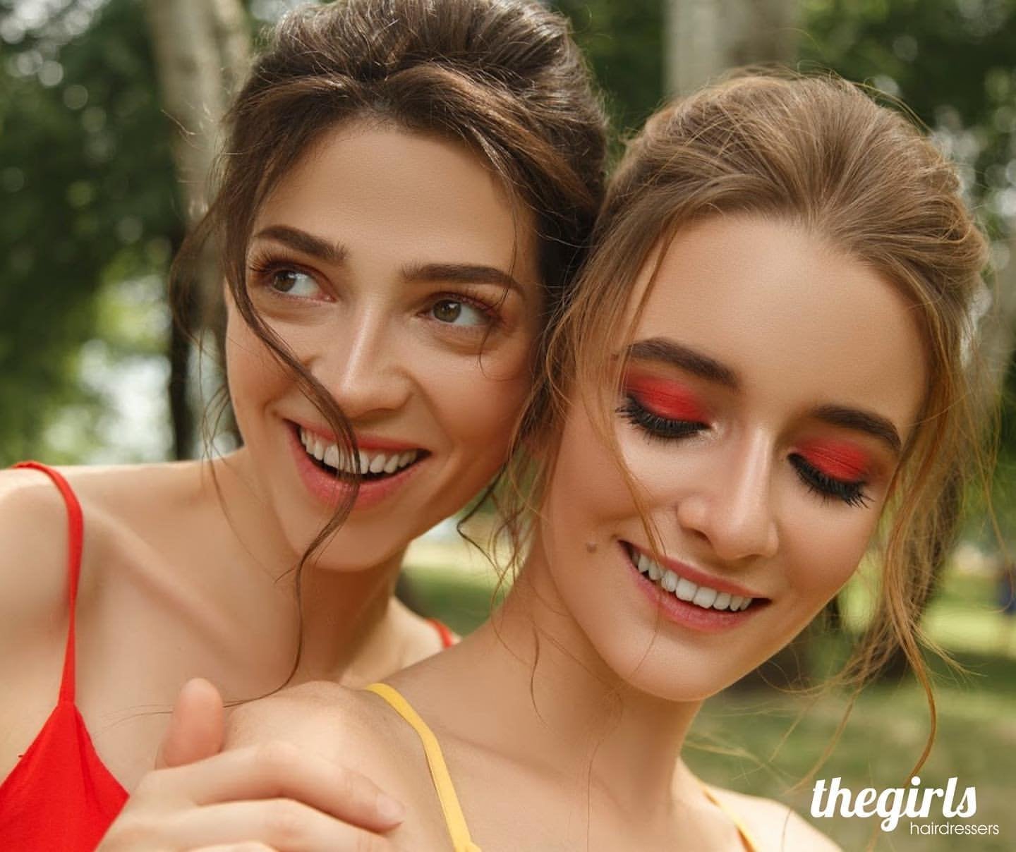 Фотосесія на природі пари у парку, фото - Студія краси The Girls Hairdressers