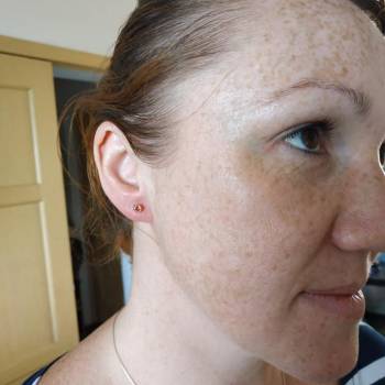 Проколювання вух