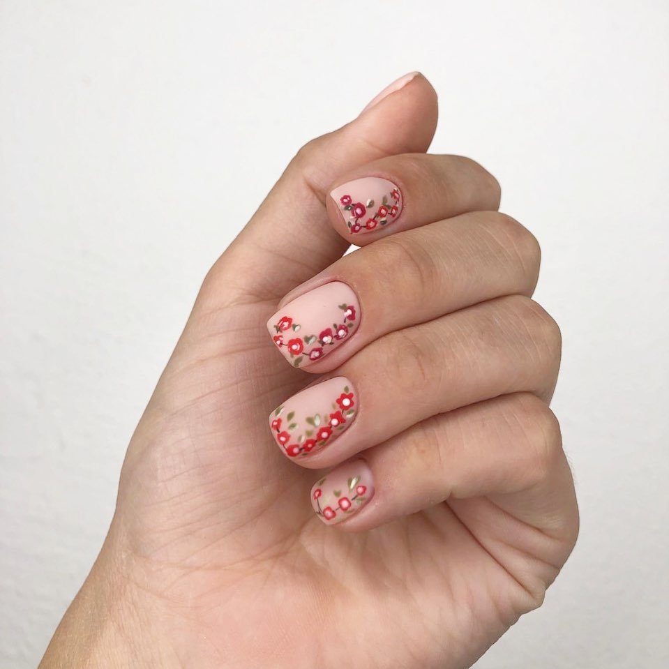 Маникюр на короткие ногти нежный нюдовый, фото - Студия красоты Make Me WOW