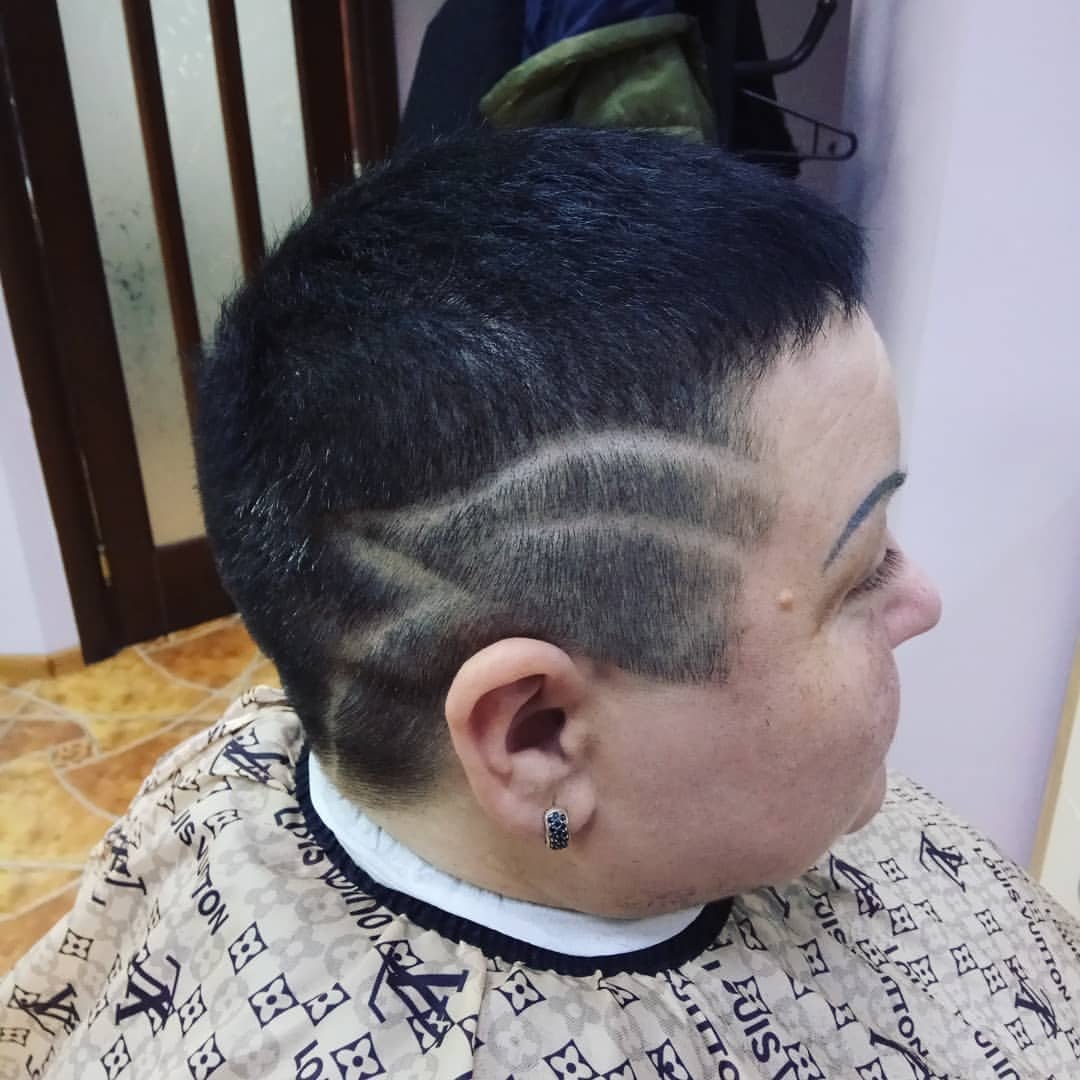 Женская стрижка андеркат Рисунок на волосах (hair tattoo), фото -  Карина