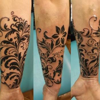 Татуировка - Вязь на руке