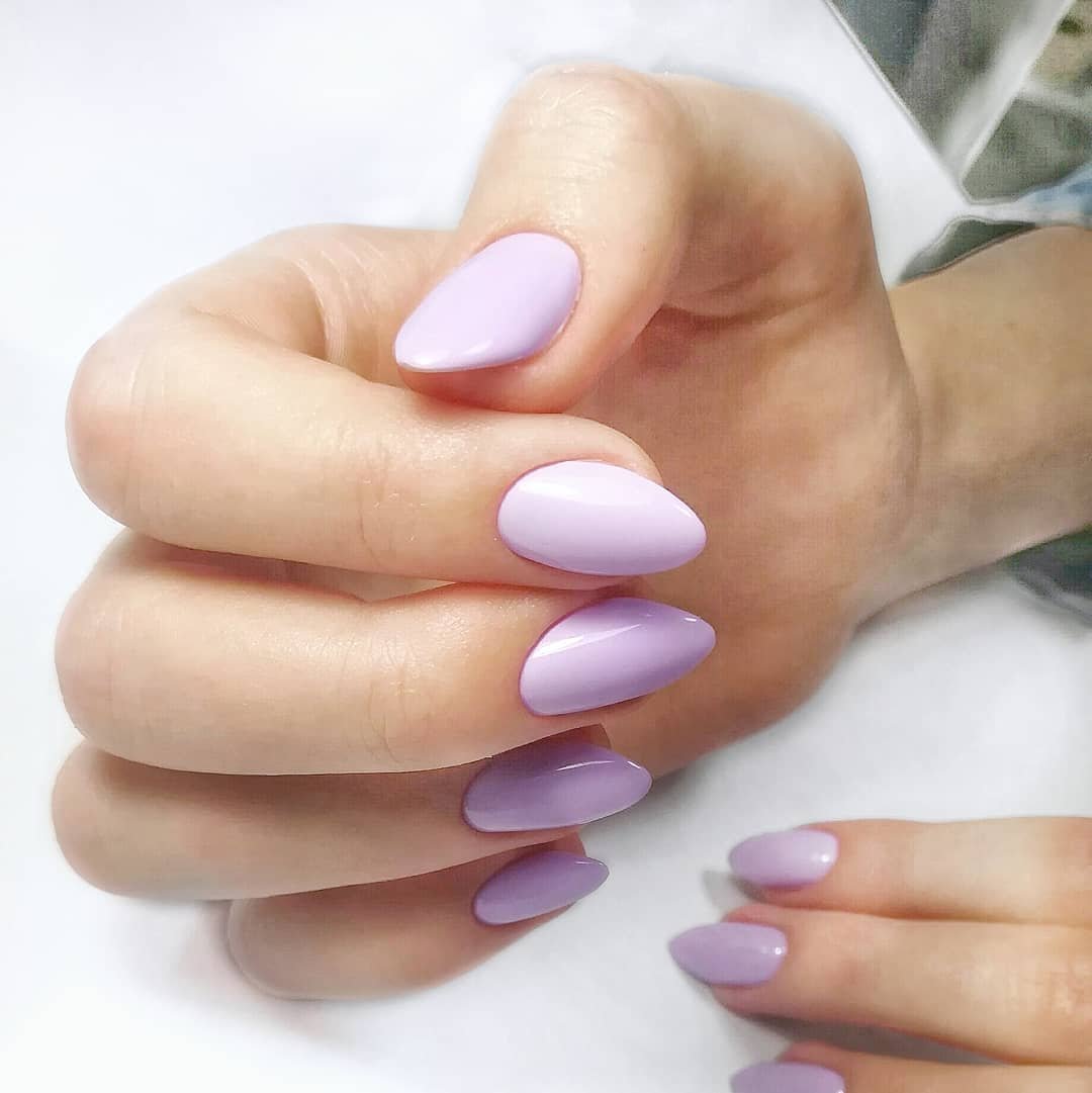 Нежный маникюр светлый сиреневый, фото - Ногтевая студия NailStyle
