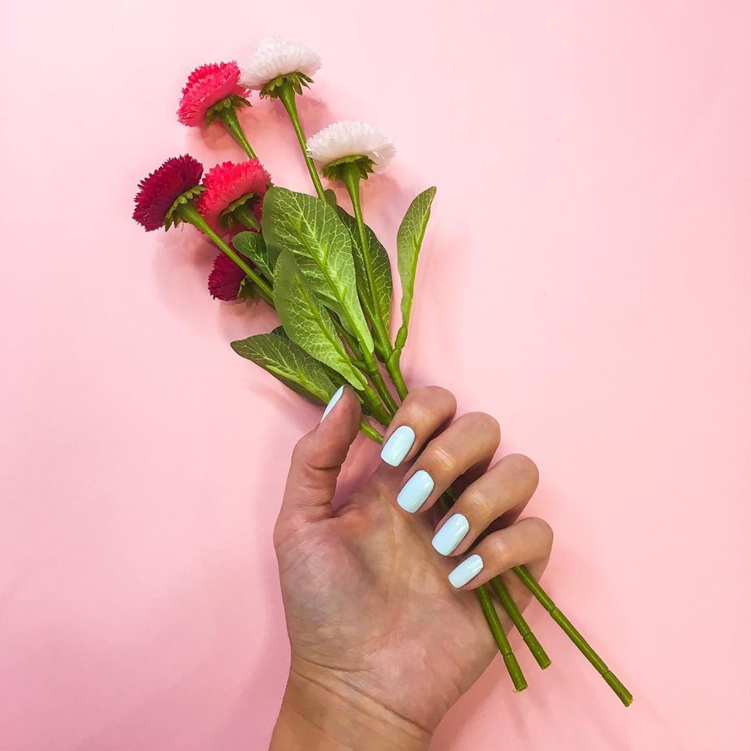 Маникюр на короткие ногти квадратные в пастельных тонах, фото -  Nude nails bar