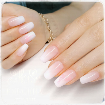 Корекция гелевых ногтей
                    Ногтевая студия Юналіна Ровно