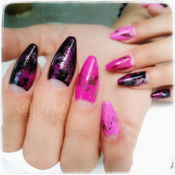 Корекция гелевых ногтей
                    Ногтевая студия Юналіна Ровно