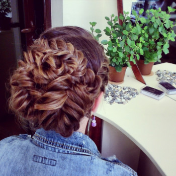 Прически и укладки
                    Парикмахер Юлія Пустовіт Киев