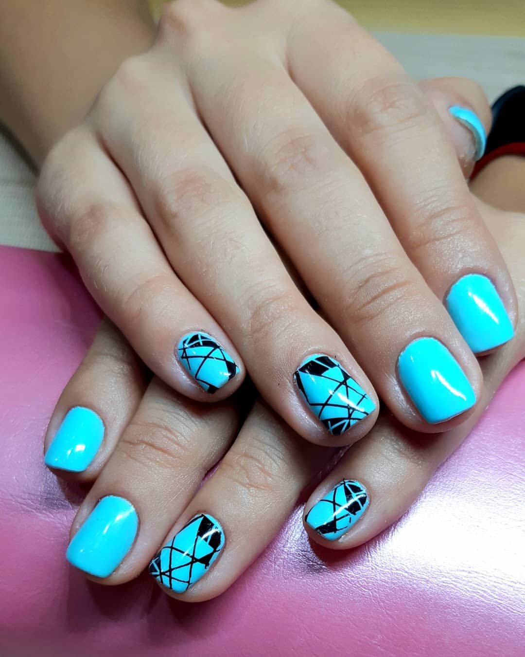 Маникюр с рисунком яркий на квадратные ногти, фото - Студия красоты Beauty Gallery