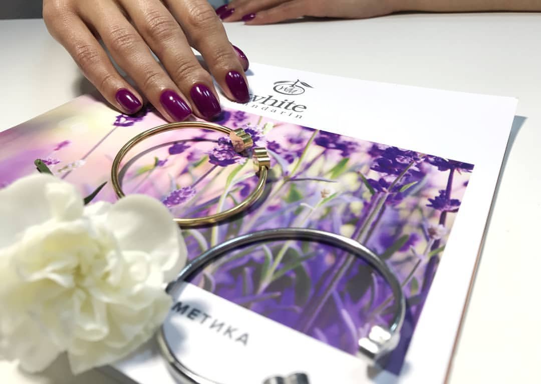 Яскравий манікюр на довгі нігті фіолетовий, фото - Нігтьова студія Nail Studi.O