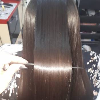 Кератиновое выпрямление и восстановление волос