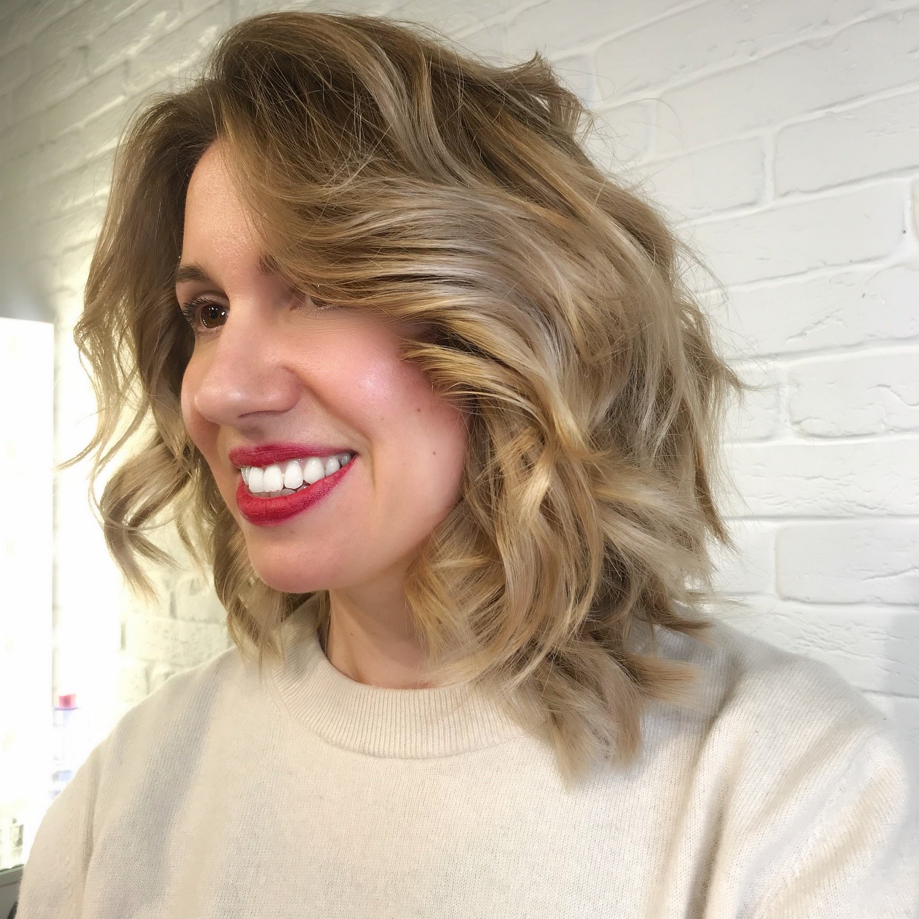 Женская стрижка до плеч укладка волос, фото - Студия красоты Gio Beauty Bar