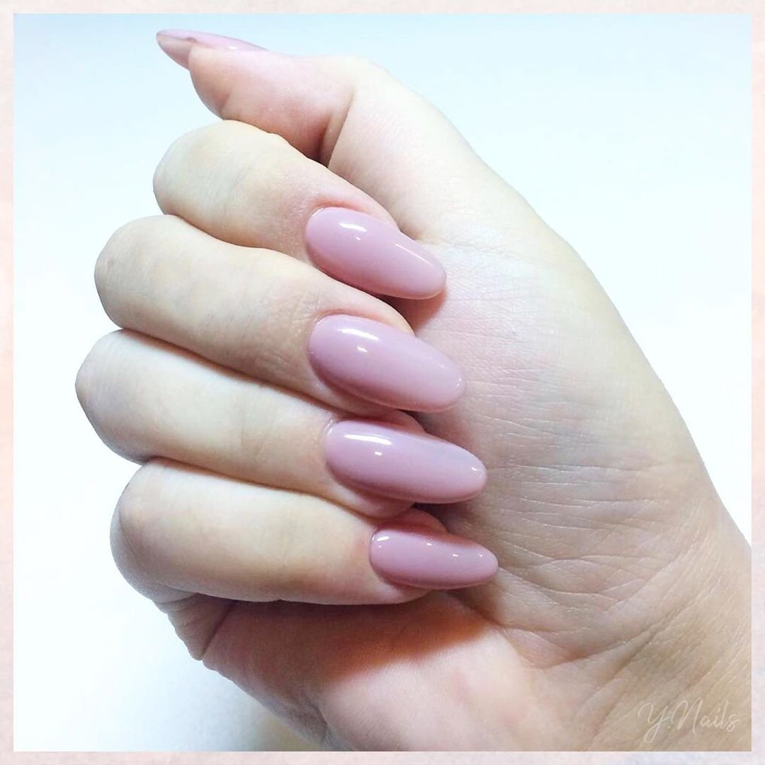Нежный маникюр нюдовый миндаль, фото - Ногтевая студия Y.Nails