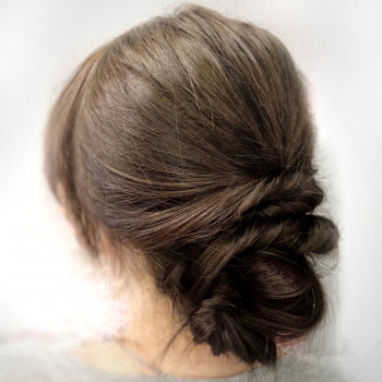 Весільна зачіска пучок низький, фото - Перукар-візажист Алена Терещенко