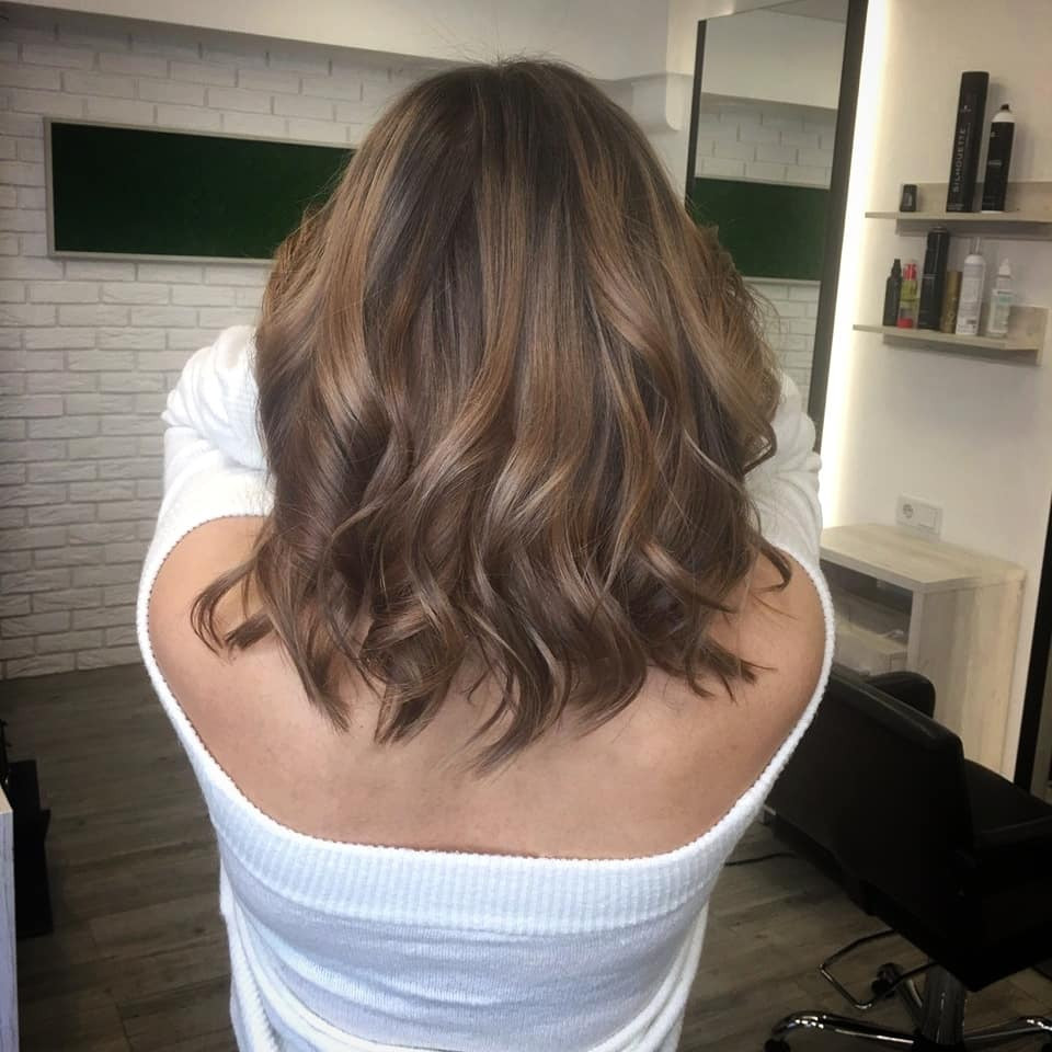 Стрижка на средние волосы укладка волос русый цвет, фото - Студия красоты Oliferchuk Beauty Studio