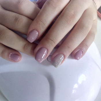 Маникюр
                    Майстер манікюру Марина Дніпро