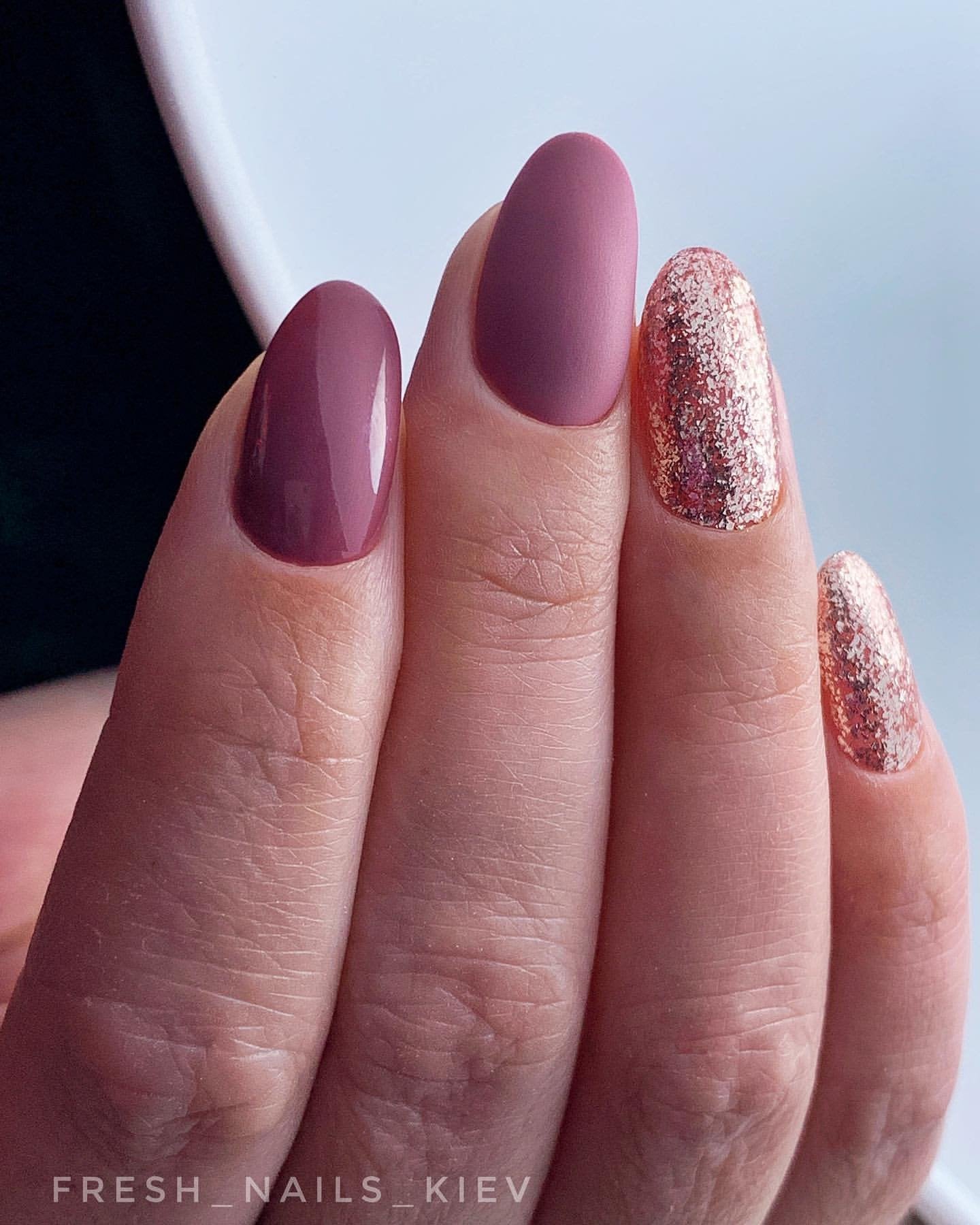 Манікюр з блискітками матовий рожевий, фото - Нігтьова студія Fresh Nails