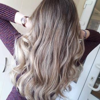 Окрашивание волос 