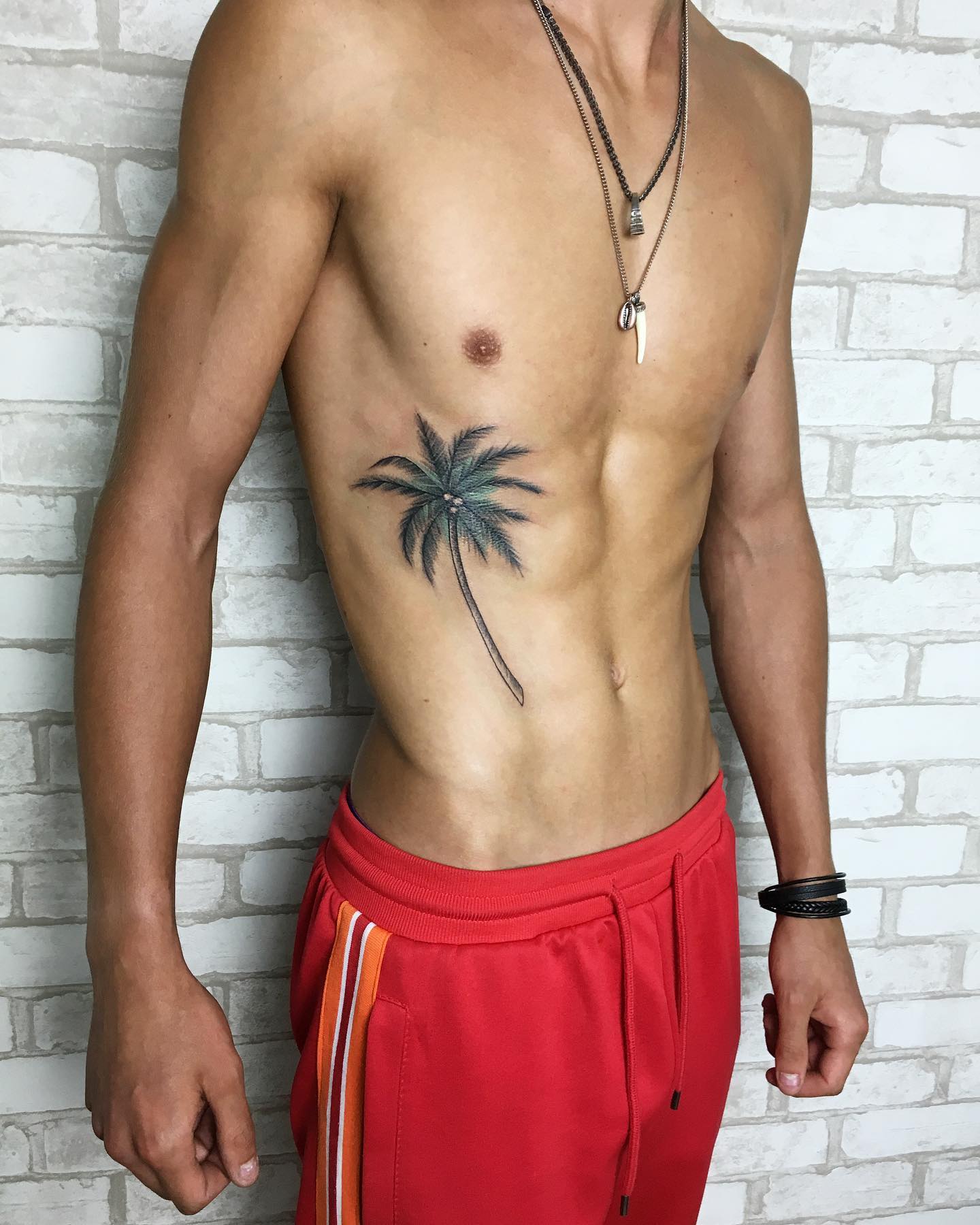 Для хлопців кольорові реалізм, фото - Тату салон Dark Space Tattoo