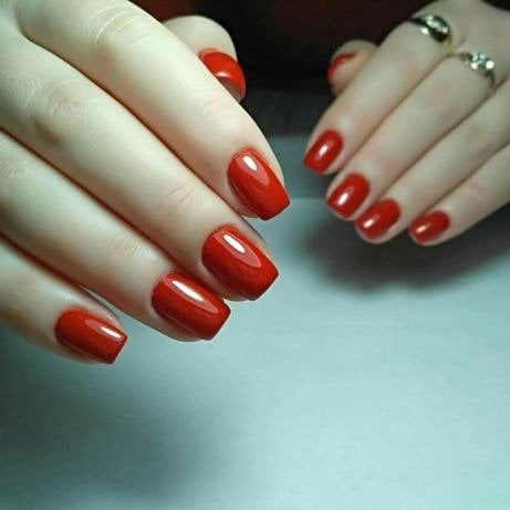 Классический маникюр красный на короткие ногти, фото - Мастер маникюра Виктория
