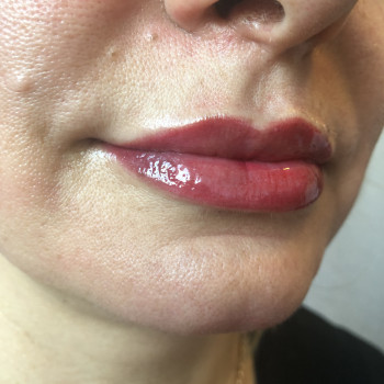 Перманентний макіяж губ
                    Мастер перманентного макияжа Марина Мороз Львов