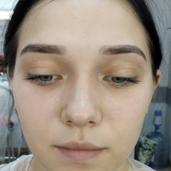 Коррекция бровок
                    Майстер манікюру Вероника Черкаси