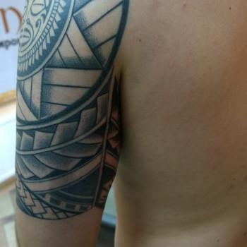 Нанесение одноцветных татуировок
                    Студия татуажа Gold ink tattoo Винница