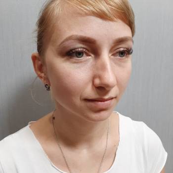 Моделирование бровей, окрашивание выполнено краской