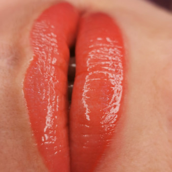 Татуаж, перманентный макияж
                    Мастер перманентного макияжа Елена Поступная Харьков