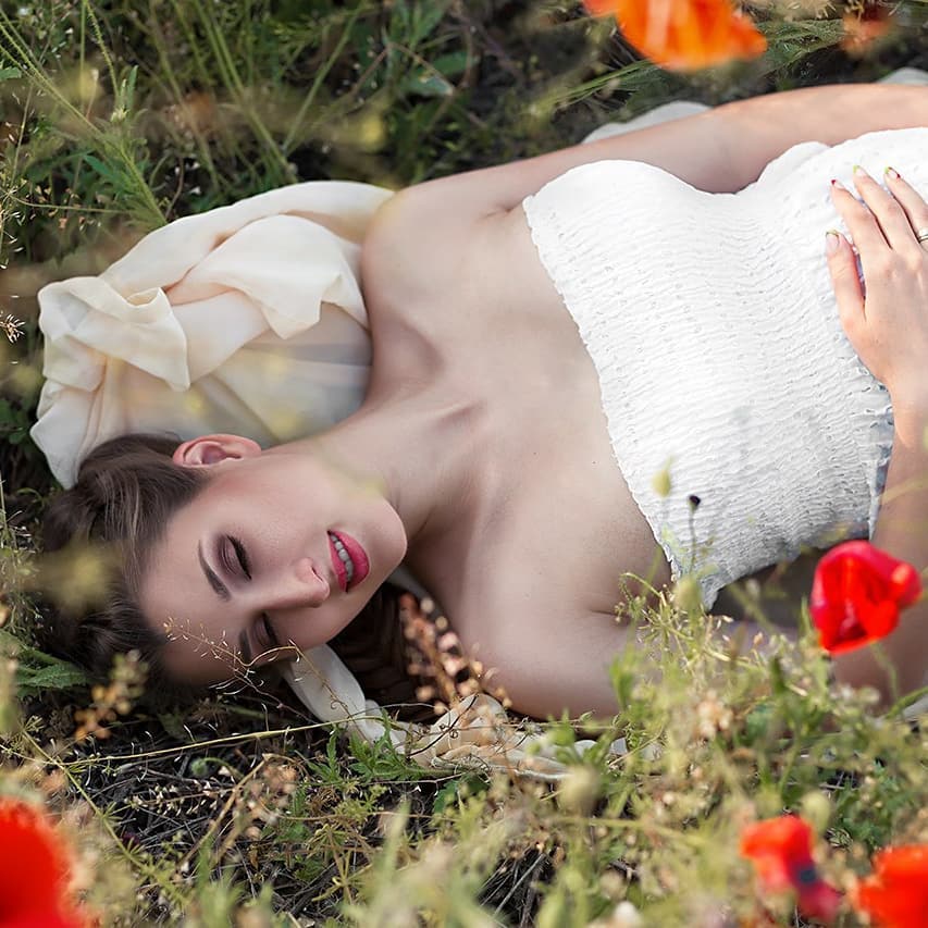Фотосесія вагітності на природі у полі, фото - Перукар Лена Гуляева