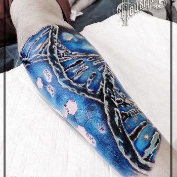 Тату Тату ДНК, фото - Тату салон HouseInk Tattoo Studio