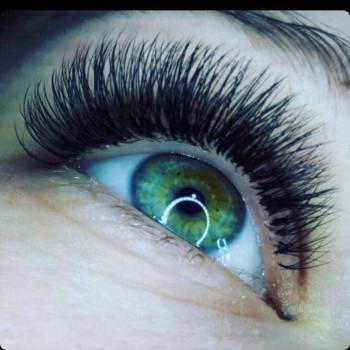 Нарощення вій зі знижкою -25% до кінця вересня.