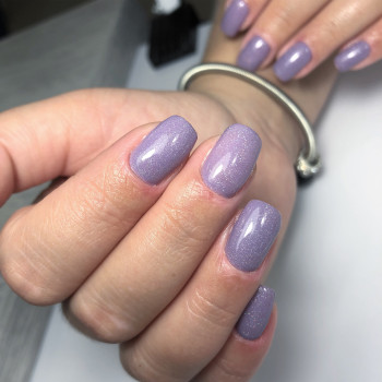 Маникюр с покрытием гель-лаком
                    Салон красоты Confetti Харьков