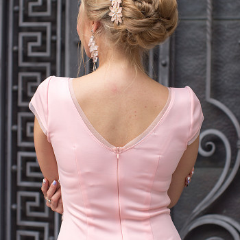 Макияж и причёска для выпускниц
                    Визажист Татьяна Харьков