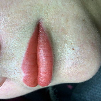 Перманентный татуаж
                    Перукар-колорист Алена Одеса