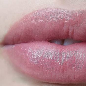 Перманентный макияж губ (акварельная техника)
 