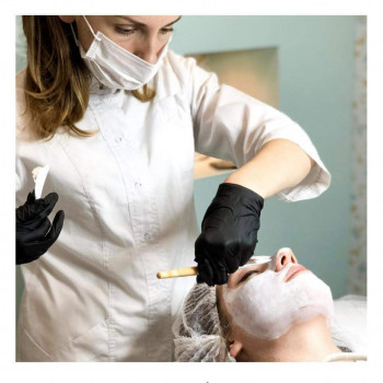 Механічна чистка обличчя
                    Пластический хирург Оксана Львов