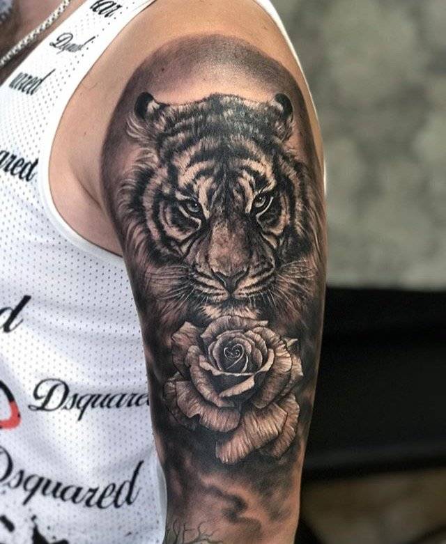 Для хлопців на руці троянда, фото - Тату салон Tattoo Black Cat