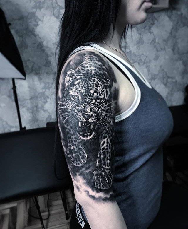 Женские на руке реализм, фото - Тату салон Tattoo Black Cat