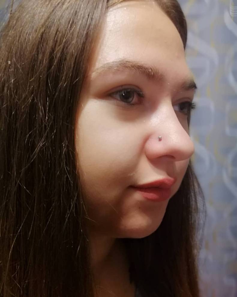 Пирсинг носа нострил, фото - Мастер по пирсингу Фатима Алиева