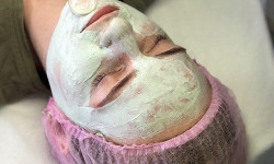 Дарсонвализация лица Обучающий центр Hollywood Beauty Винница
