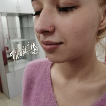 Прокол носа
                    Мастер по пирсингу Валентина Одесса