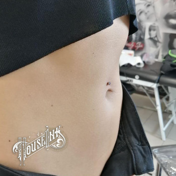 Прокол пупка
                    Майстер з пірсингу Валентина Одеса